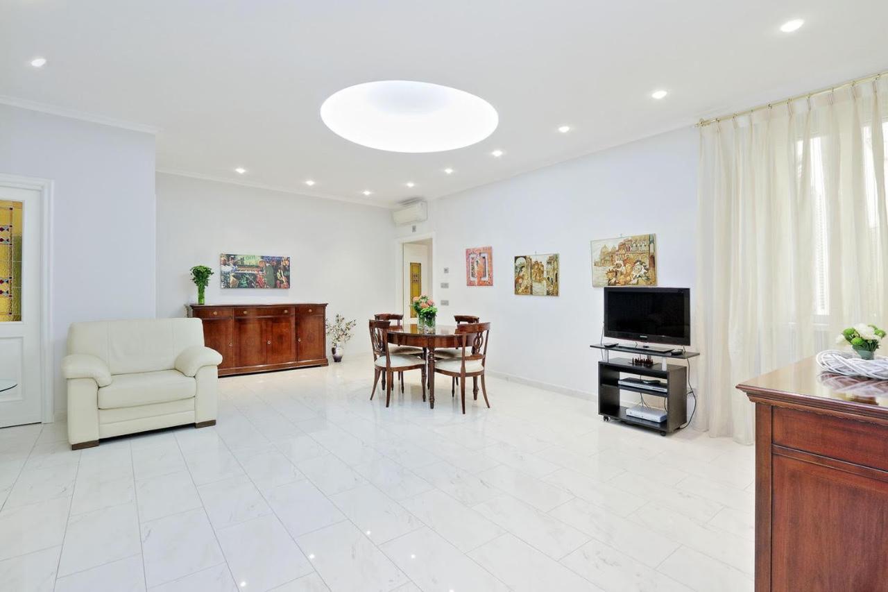 Apartment Luxury 2 Bed Flat - Close To Vatican