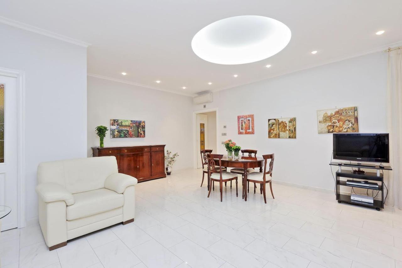 Apartment Luxury 2 Bed Flat - Close To Vatican